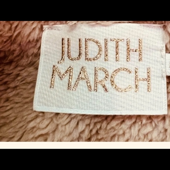 Judith March vest - Picture 4 of 4